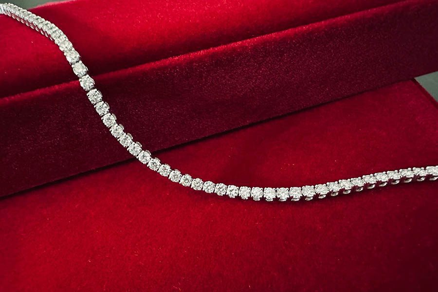 5 Ct diamond bracelet